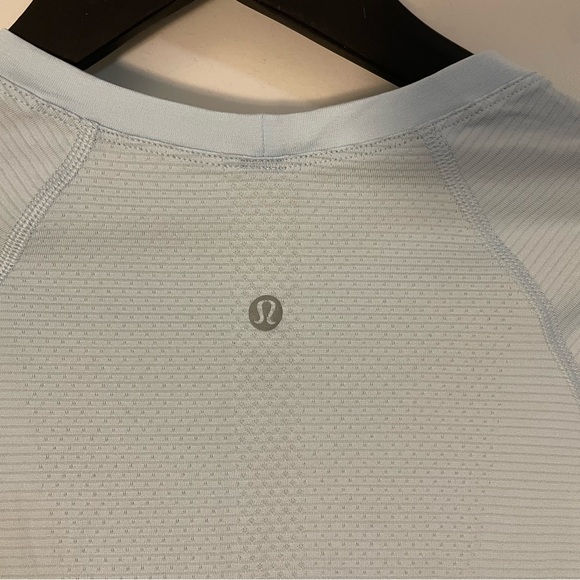 Lululemon Athletica Blue Crew Neck Long Sleeve Top - Picture 4 of 4